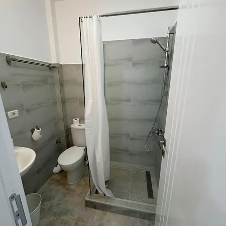 Arkade Mamaia Nord بيت ضيافة *